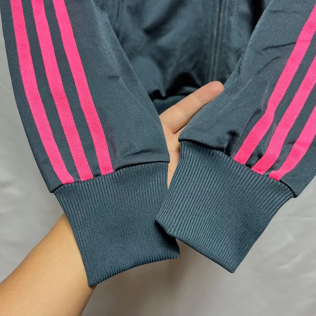 adidas アディダス