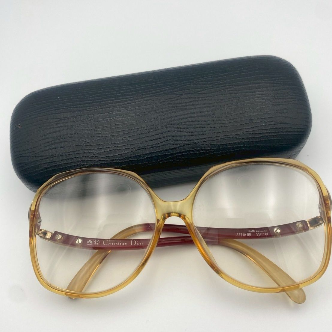 ブラウン×ゴールド×レッド CDロゴ