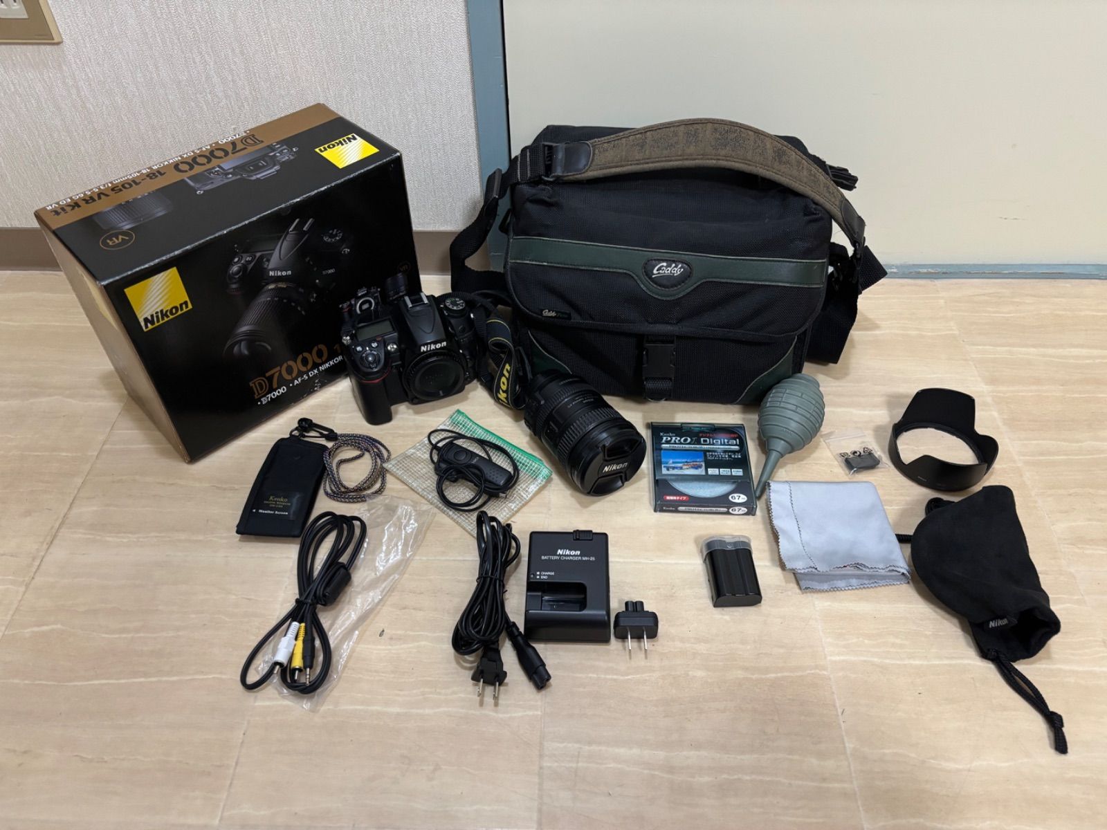 【返品保証・動作確認済】Nikon D7000+18-200mm ズームセット Nikon D7000 18-200mm ズームレンズセット 返品保証・動作確認済