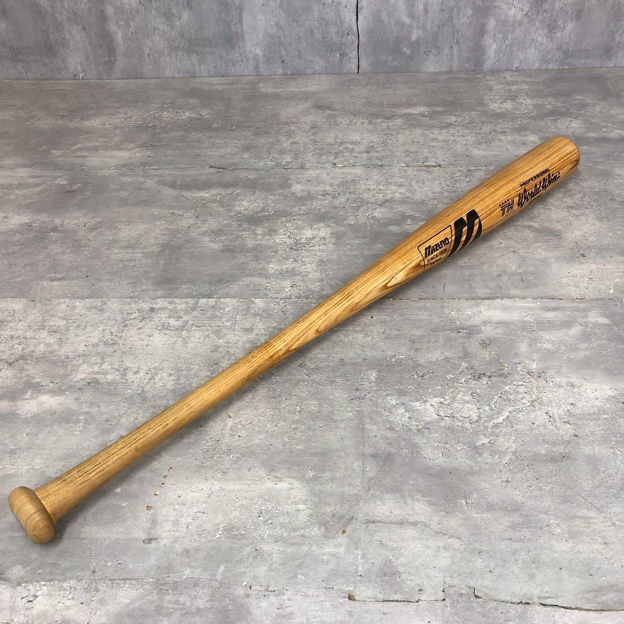 Mizuno Pro IS イチローモデル 木製バット Mizuno Pro IS イチローモデル 木製バット 第二弾はイチロー氏監修の硬式