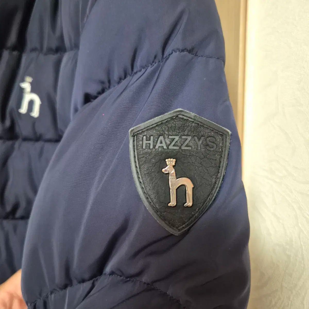 ヘジスガールズダウンジャケット