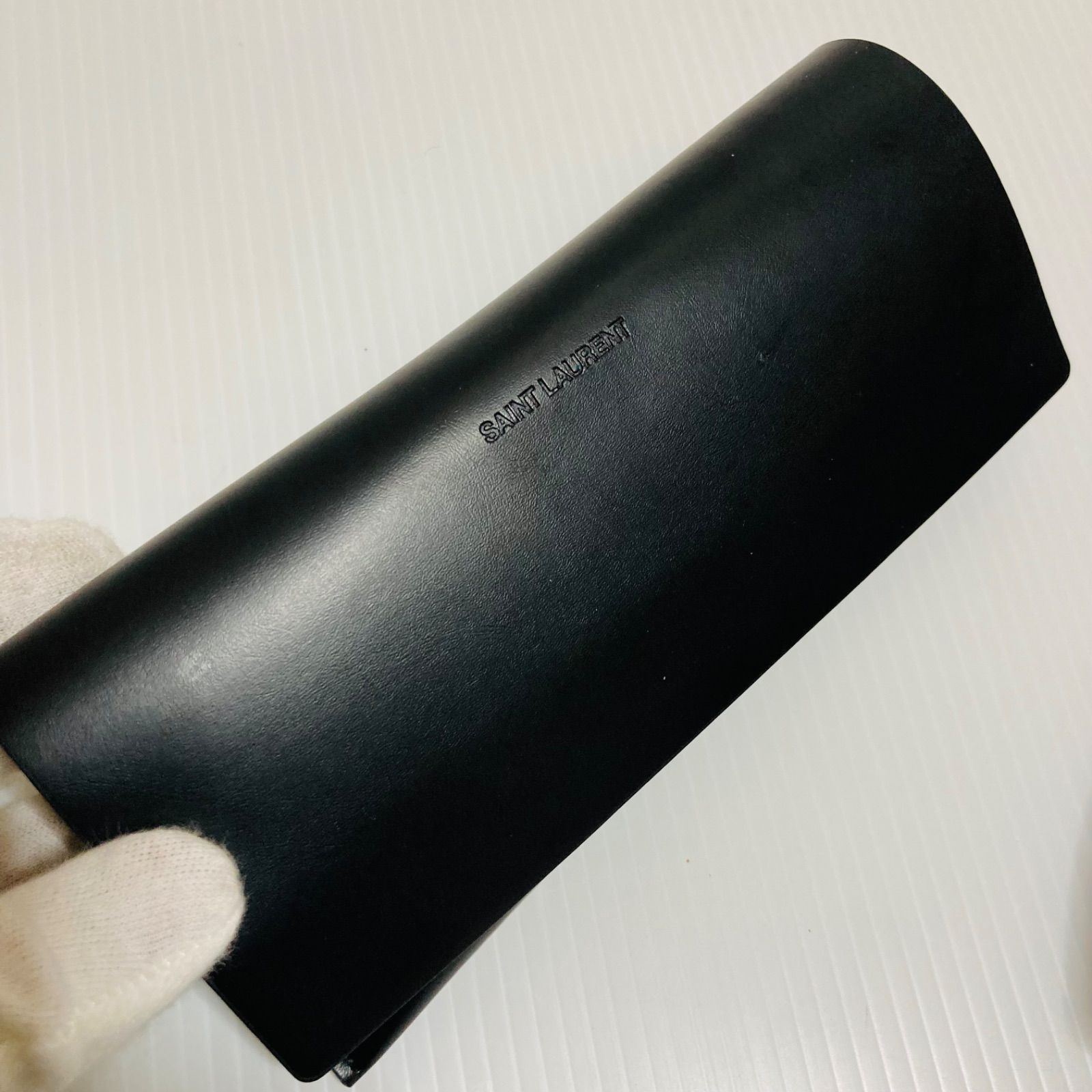 極美品 SAINT LAURENT 正規品 スクエア ケース付 極美品 SAINT LAURENT 正規品 スクエア ケース付