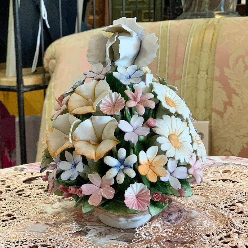 Capodimonte カポディモンテ 陶花 バラ 花かご イタリア 置物 オブジェ フィギュリン 陶器 アンティーク バラ マーガレット  ME0515-4