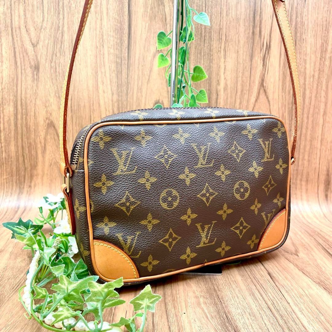 LOUIS VUITTON ボストンバッグ モノグラム ドーヴィル 男女兼用