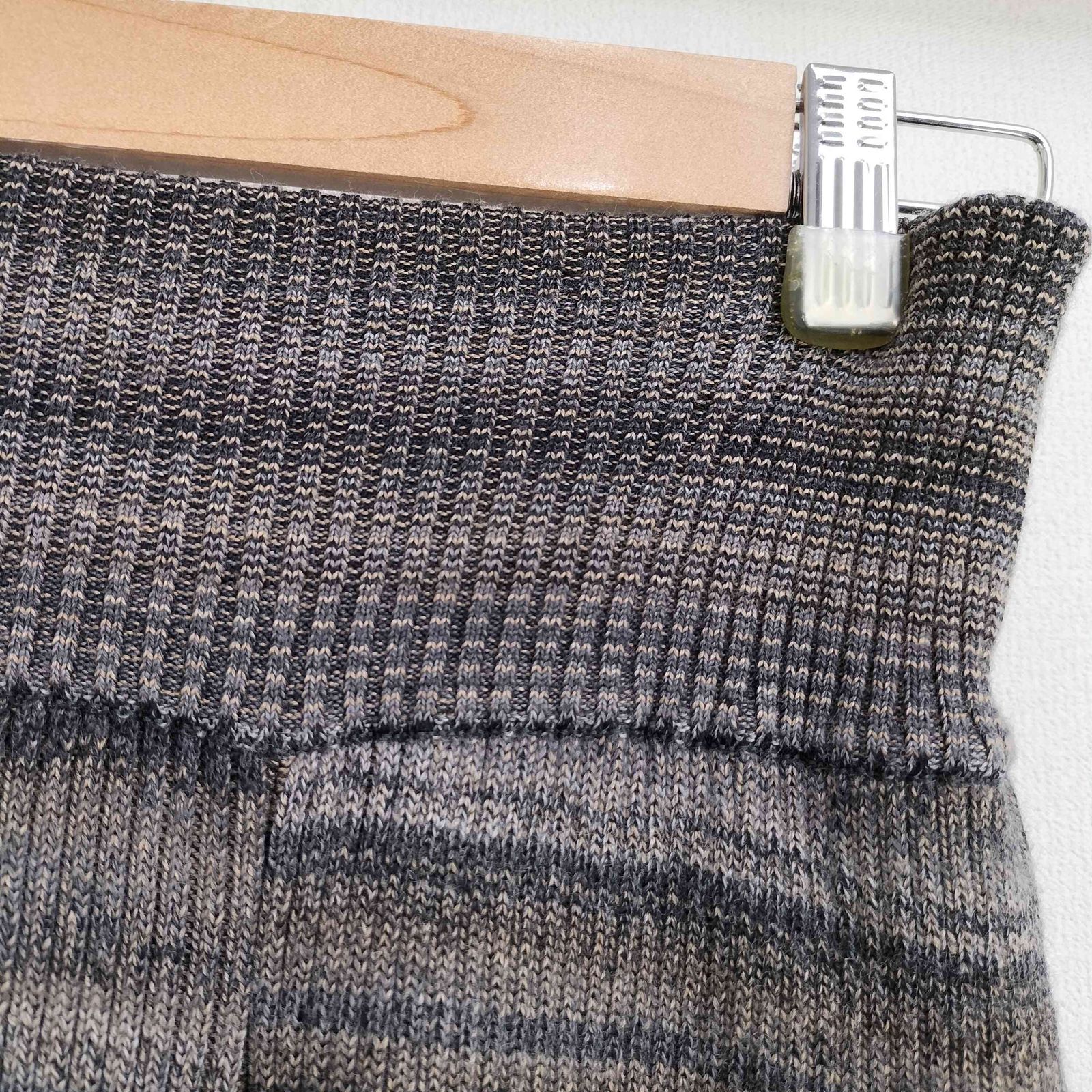 エムアンドキョウコ M.＆kyoko 裏地付 裾刺繍 ボーダーニットワイド