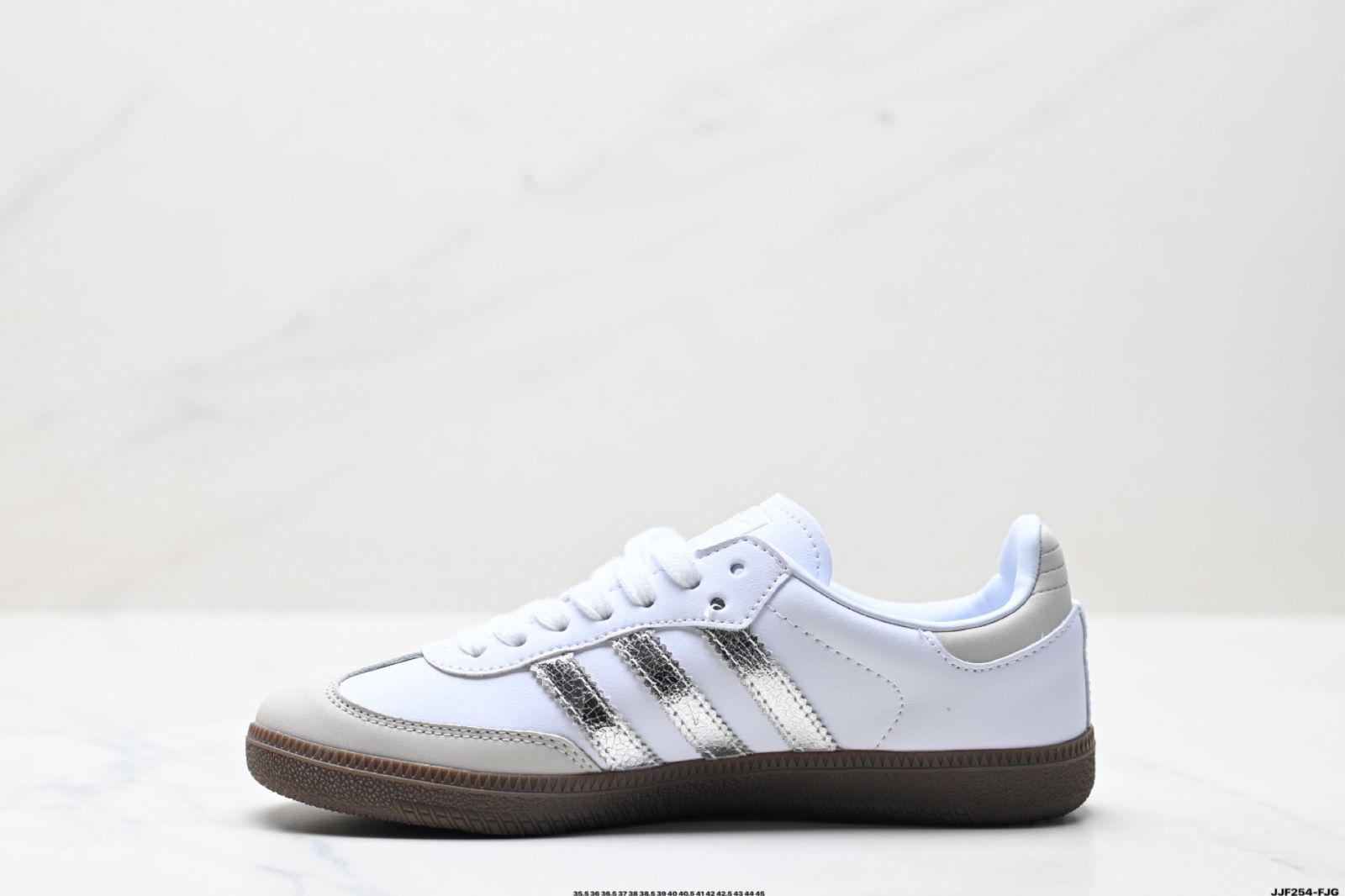 マイケルジョーダン　4枚セット エア ジョーダン 4 “White Cement”」がいよいよ5月復刻か──GQ