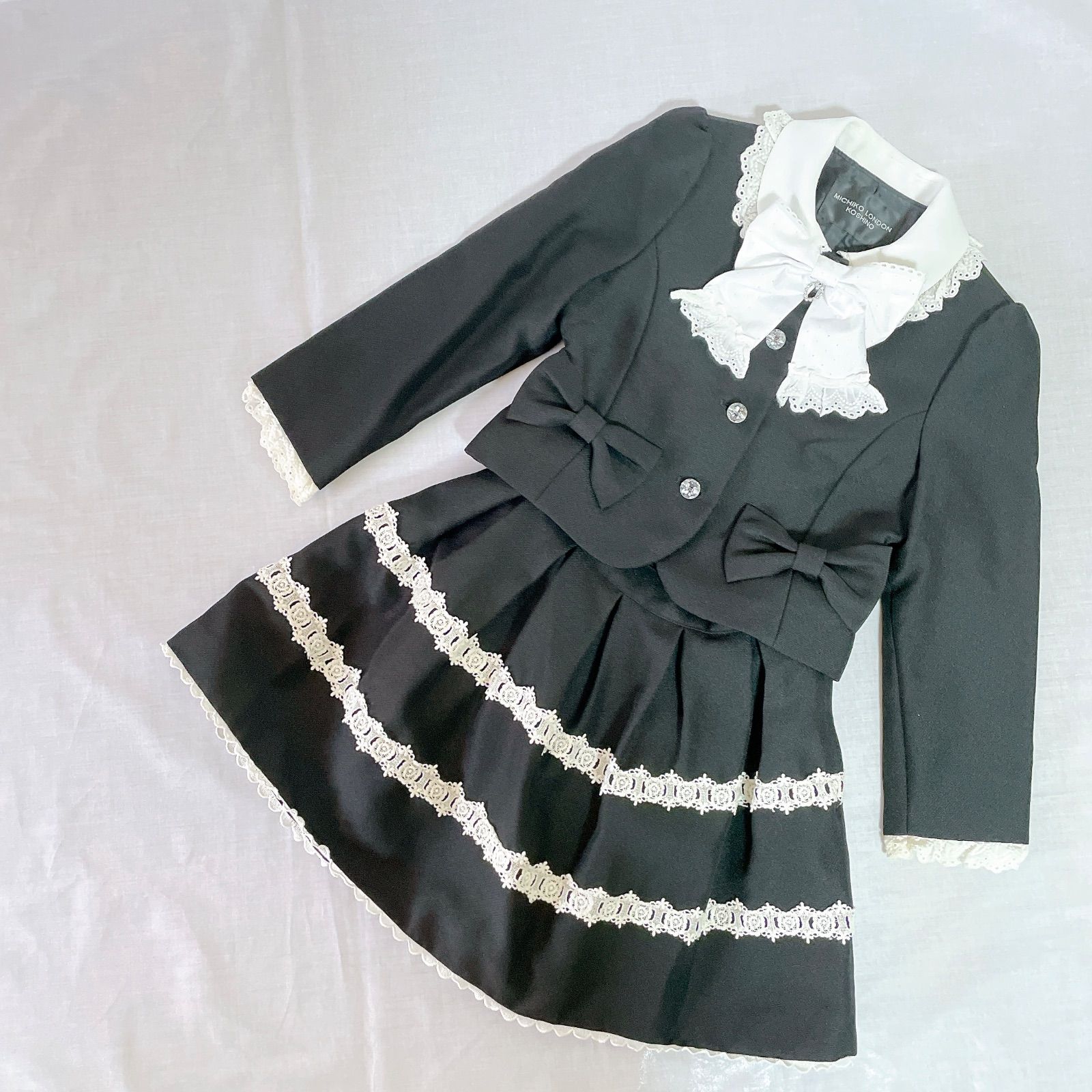 美品  MICHIKO LONDON ミチコロンドン 女の子 子供用 スーツ 120  ブラック リボン レース かわいい