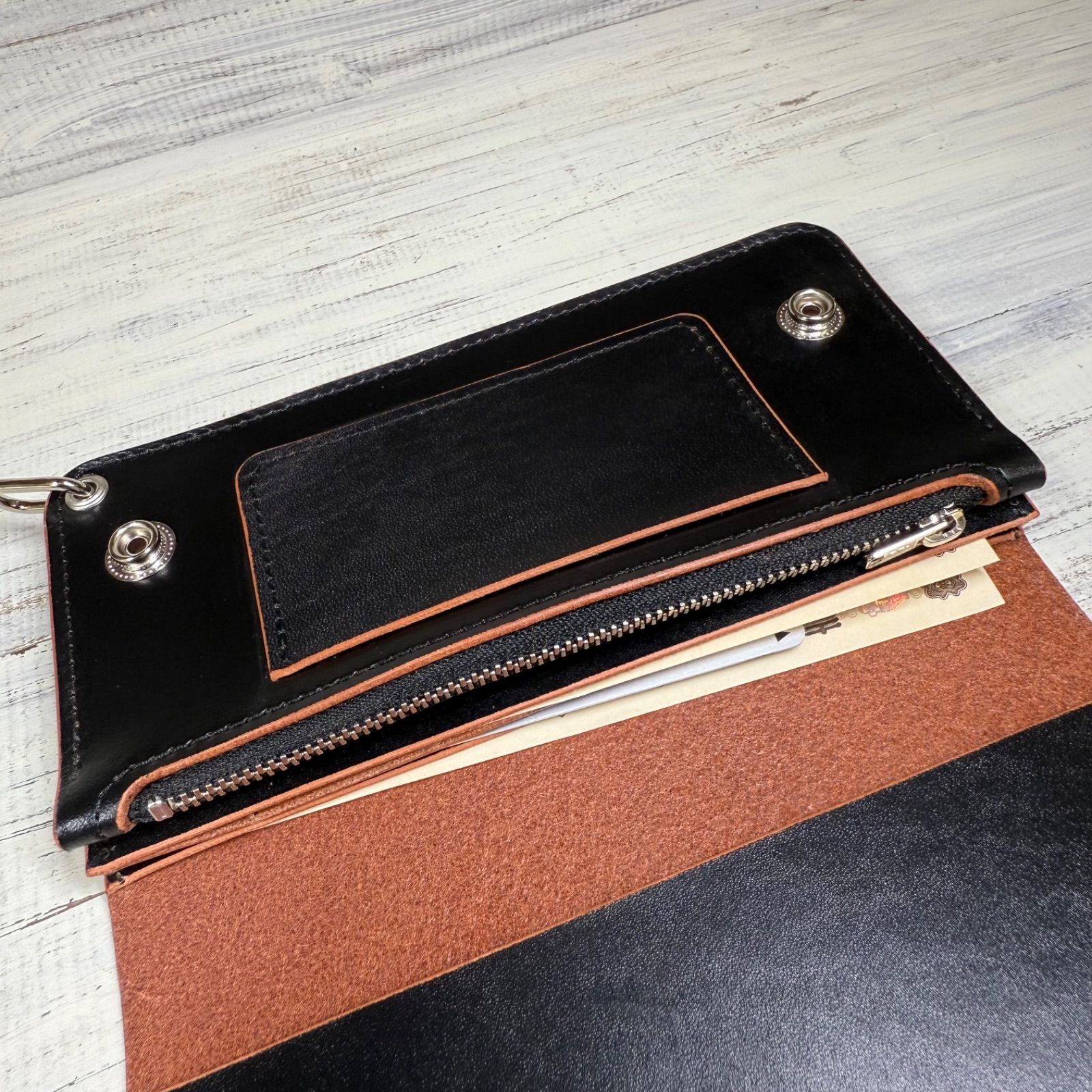 トラッカーウォレット ロング 3層】 ブラック 茶芯 北米ステア