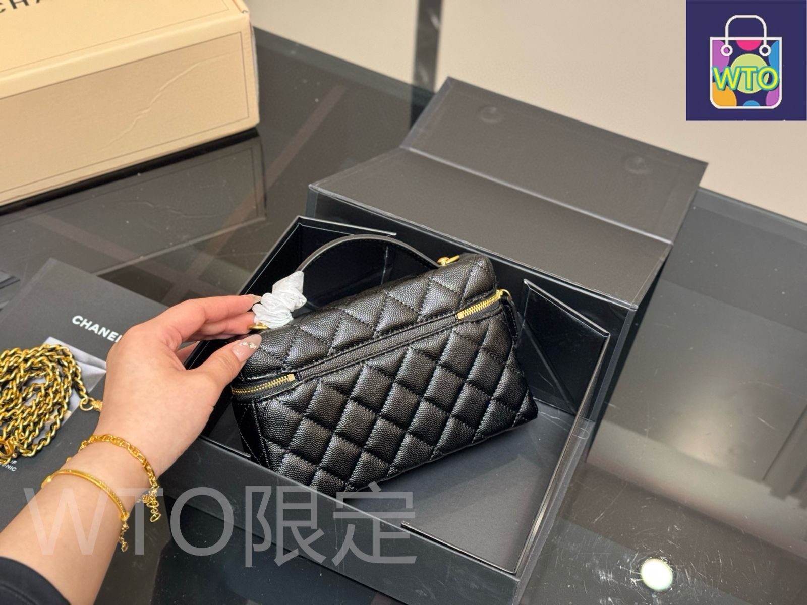 今日特価】Chanel シャネル ランチボックスホボ 実用的で搭載