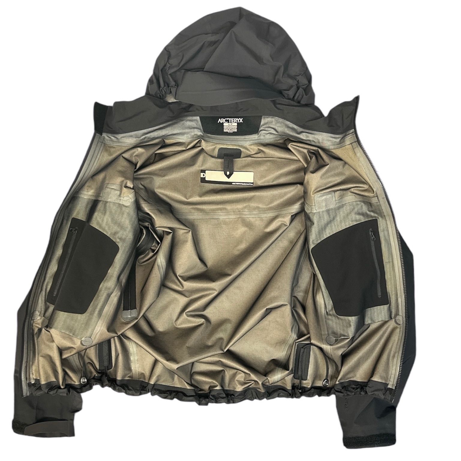 ARC'TERYX LEAF ALPHA jacket GEN2 - メルカリ