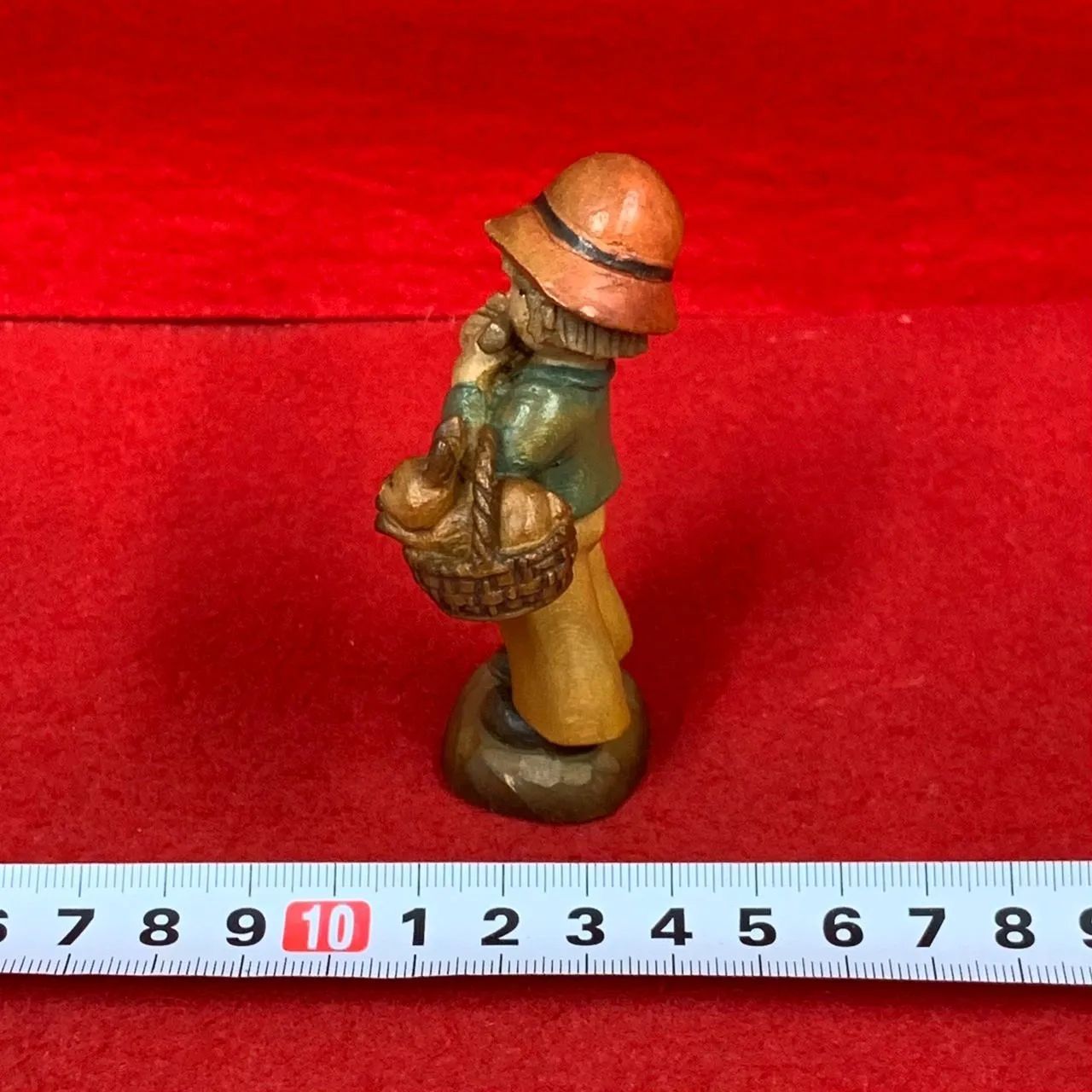 アンリ人形 木彫り フェリー・ウォルフ Spring Arrival 8.5cm Anri