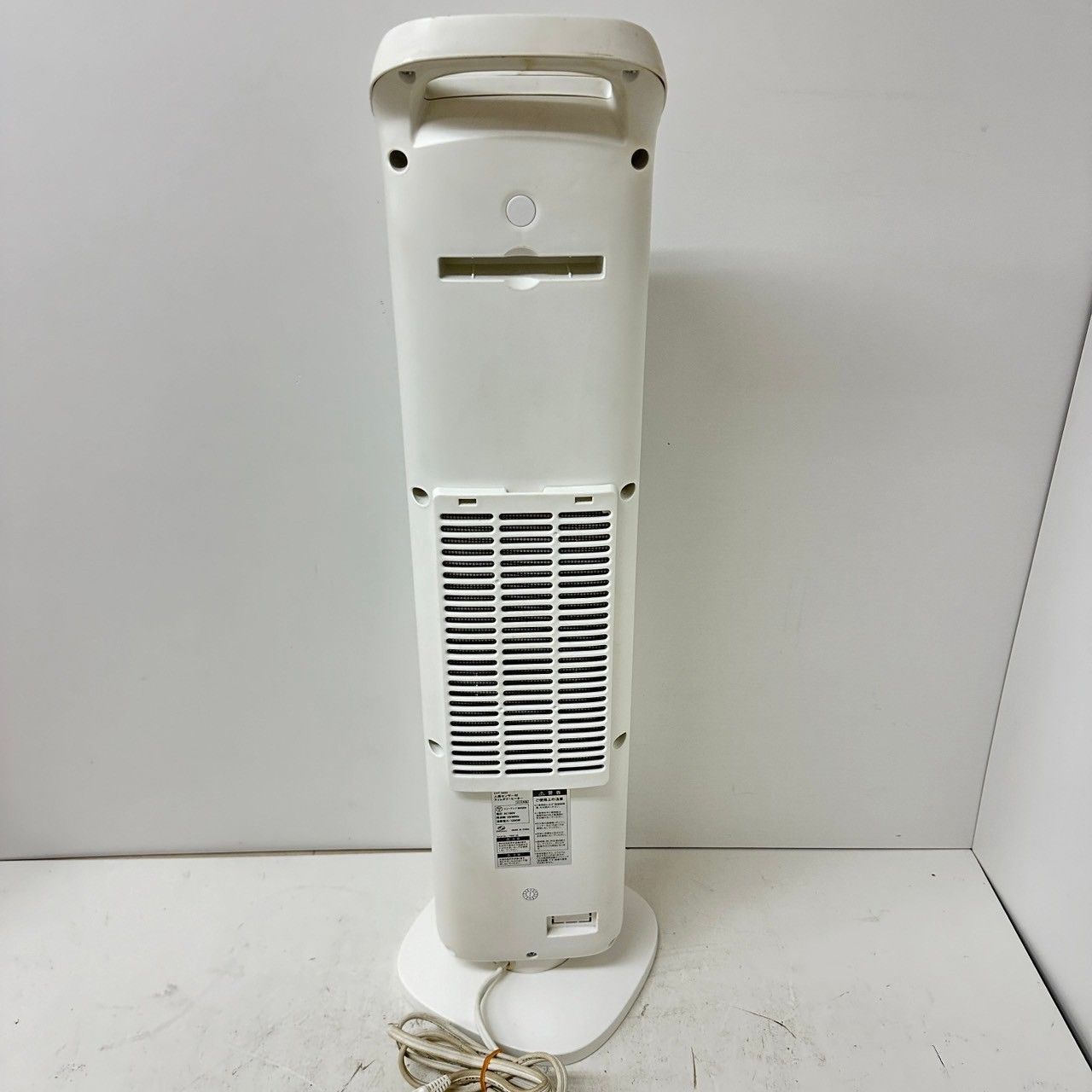 スリーアップ 人感センサー付スリムタワーヒーター ホワイト CHT