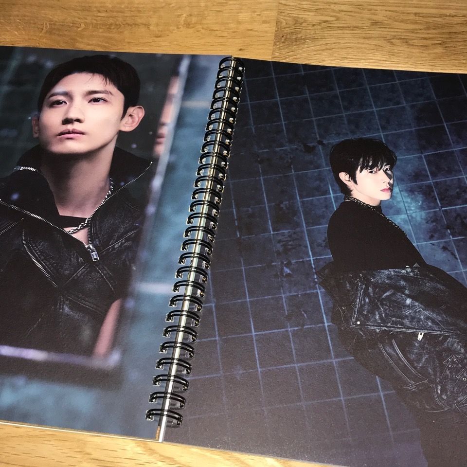 東方神起 直筆サイン「20&amp;2」Journey ver.CD 東方神起 直筆サイン「20&2」Journey ver.CD - メルカリ
