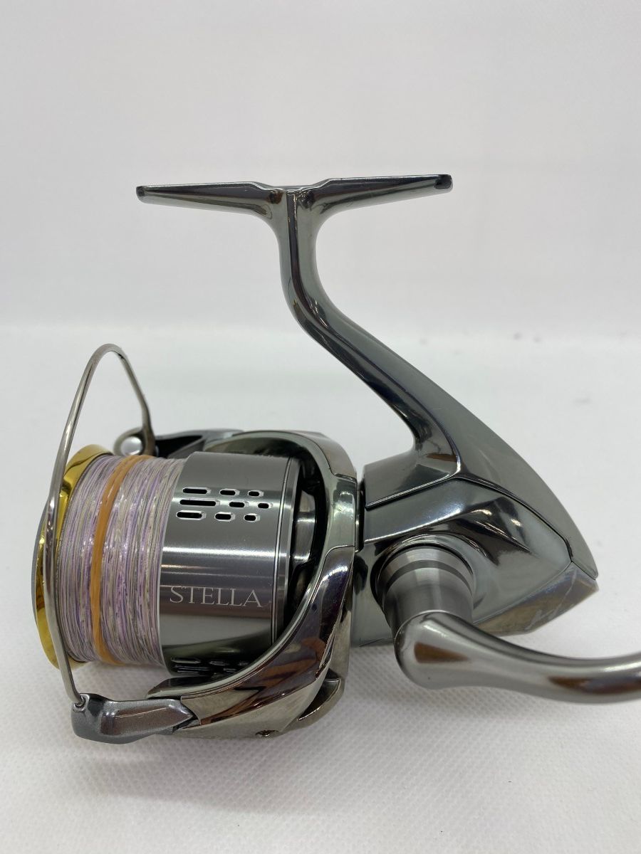 SHIMANO - ΨΨSHIMANO シマノ スピニングリール　18ステラ C5000HG-J　箱付 多少のシャリ感 04131 ΨΨSHIMANO シマノ スピニングリール 18ステラ C5000HG-J 箱付