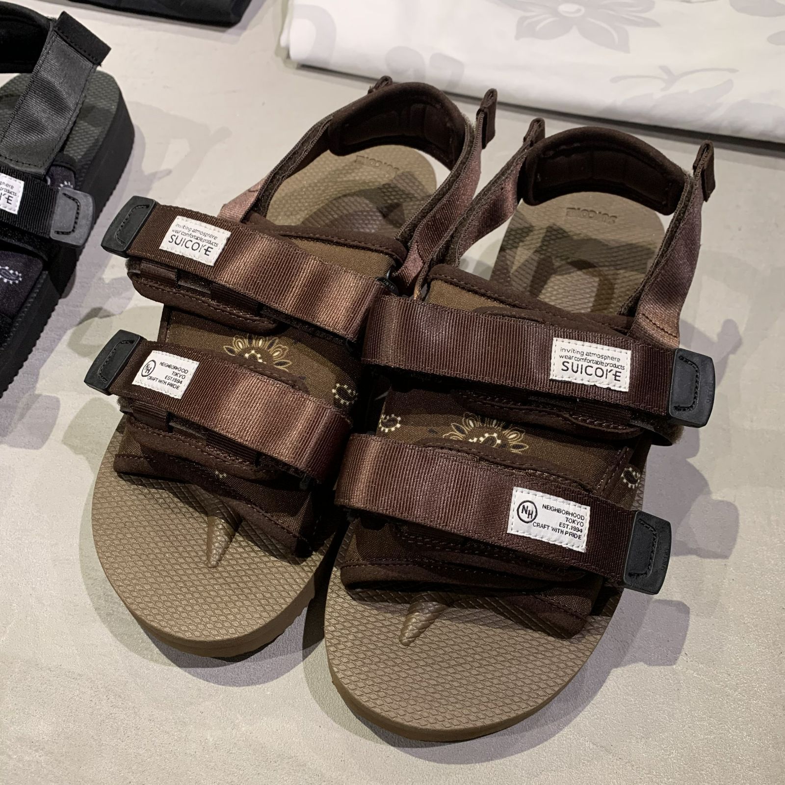 NEIGHBORHOOD ネイバーフッド 21SS 2110YSIN-FW01 × SUICOKE  