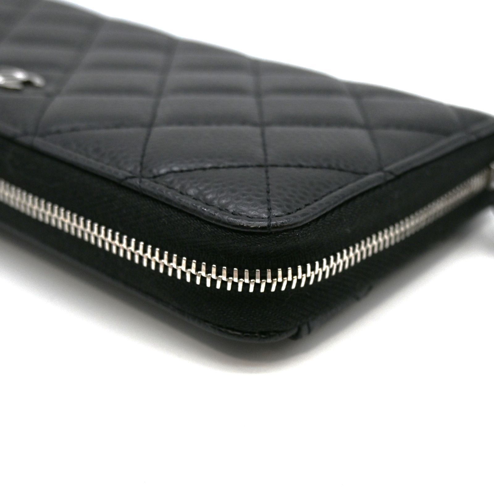 CHANEL シャネル