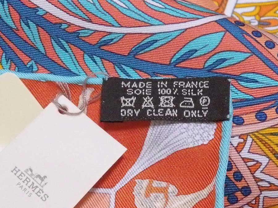 HERMES スカーフ「マハラニの庭」エルメスカレ90美品 楽天市場】未使用 エルメス HERMES スカーフ カレ90 シルク Le
