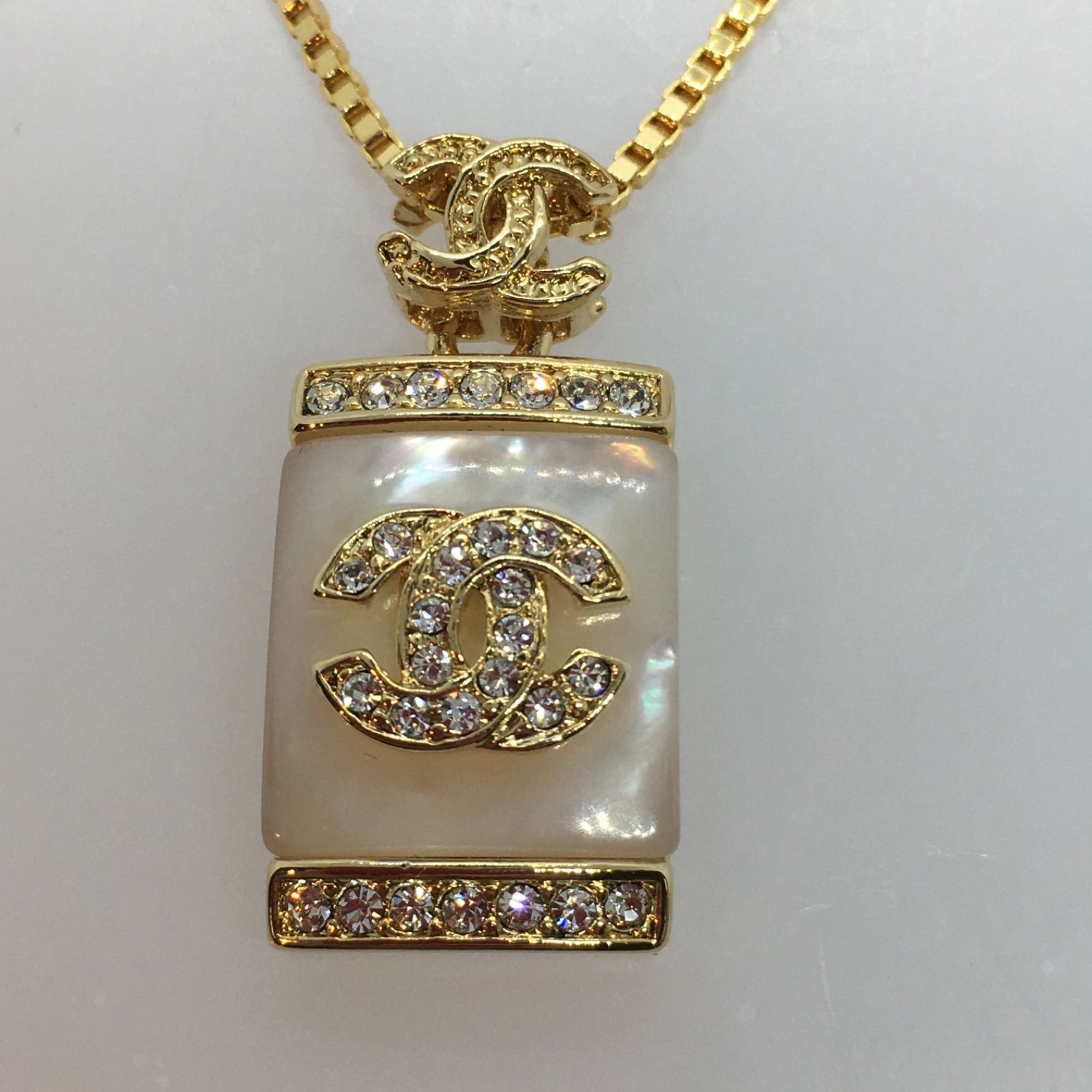 美品 シャネル ココマーク 香水瓶型ネックレス】
