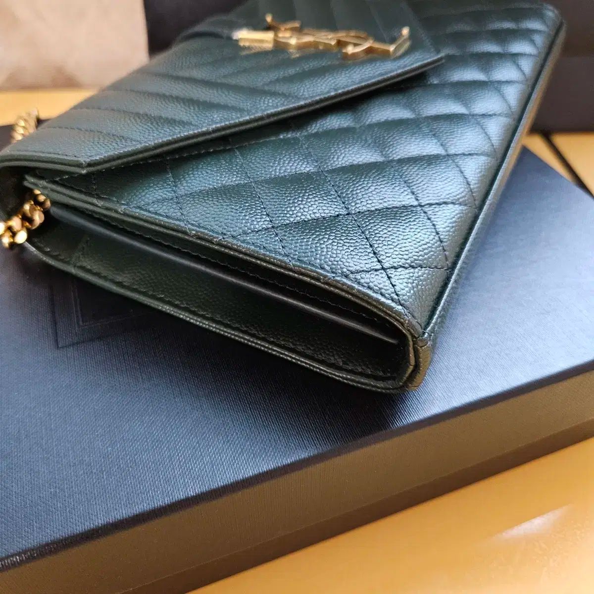 Laurent サンローラン