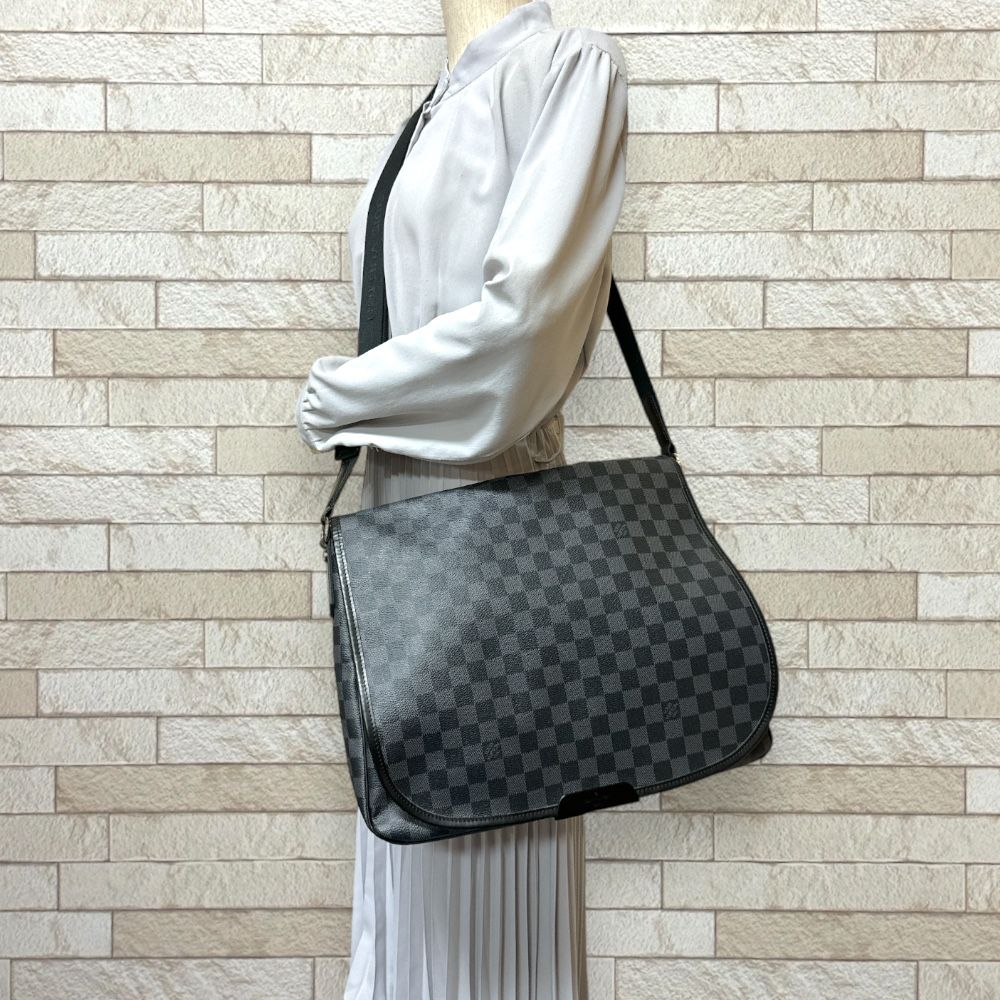 ルイヴィトン レンツォ ダミエグラフィット ショルダーバッグ ダミエグラフィットキャンバス N51213 ブラック メンズ  LOUIS VUITTON  中古 ルイヴィトン  ルイ ヴィトン