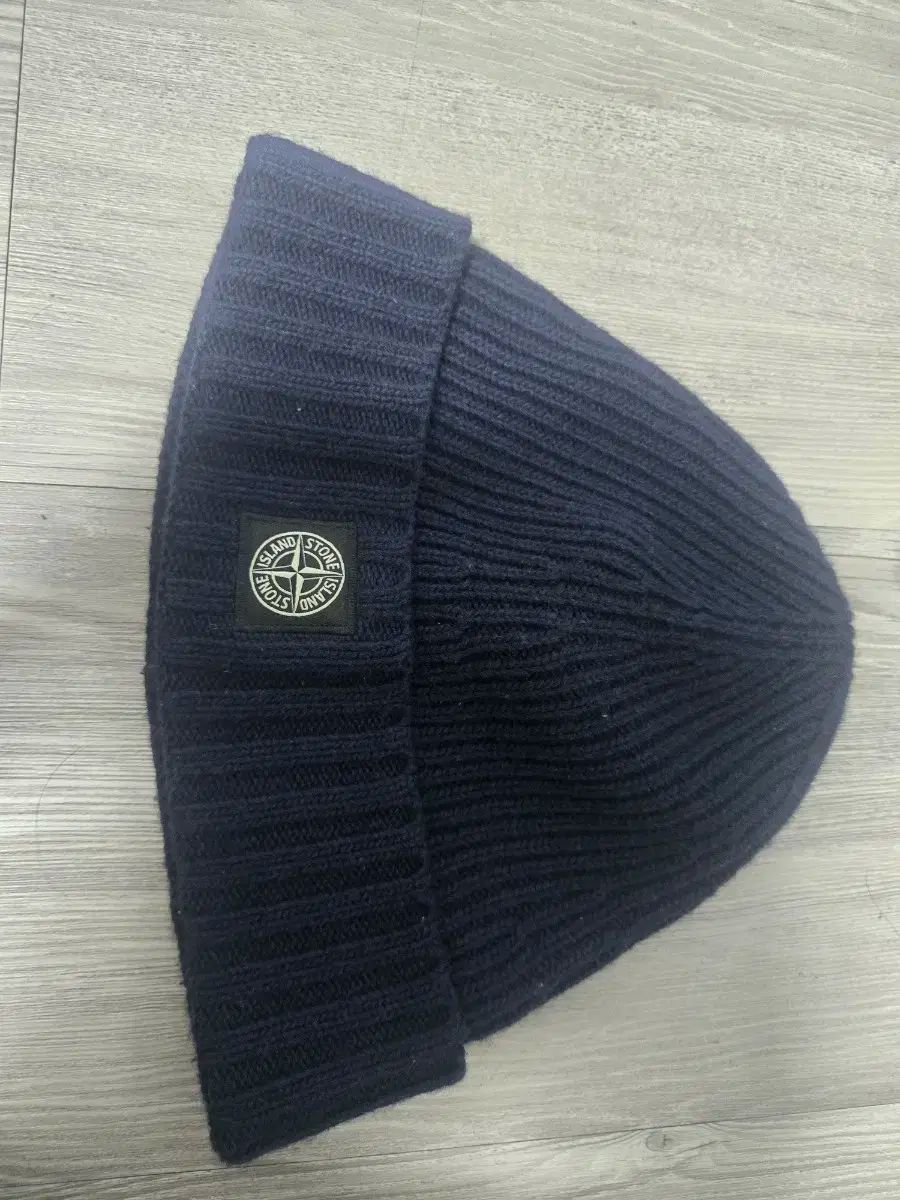 STONE ISLAND(ストーンアイランド) ネイビー ビーニー - メルカリ