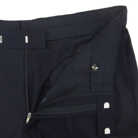 HUGO BOSS ストレッチ 濃紺スラックス 32インチ 未使用新品タグ付き HUGO BOSS ストレッチ 濃紺スラックス 32インチ 未使用新品タグ