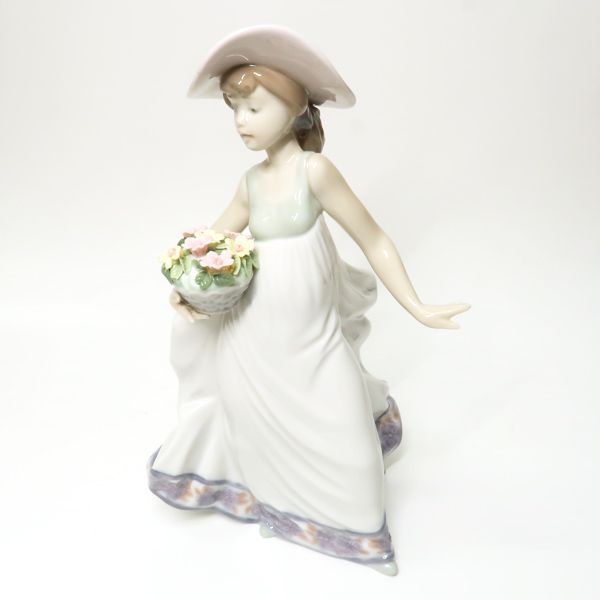 LLADRO リヤドロ 春の花かご 5790 フィギュリン ※欠けあり ◇送料込み