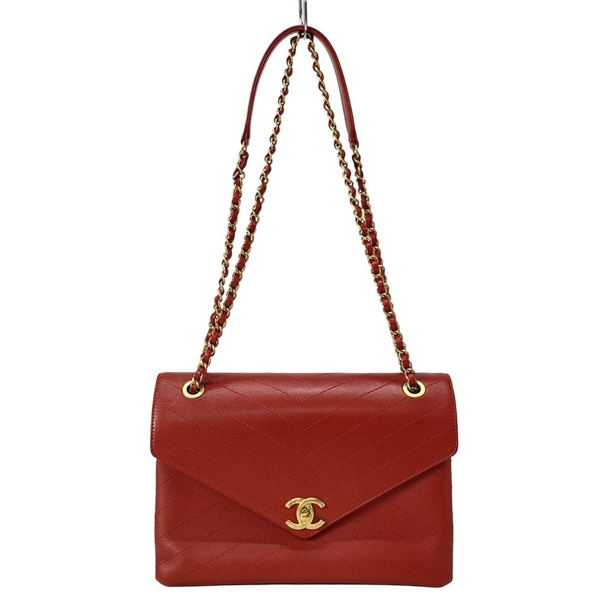 CHANEL(シャネル) ショルダーバッグ シェブロン/Vステッチ CHANEL(シャネル) ショルダーバッグ シェブロン/Vステッチ