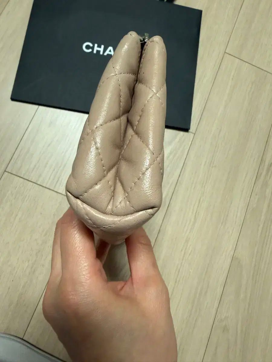 正規品 CHANEL シャネル ポーチ 21番台