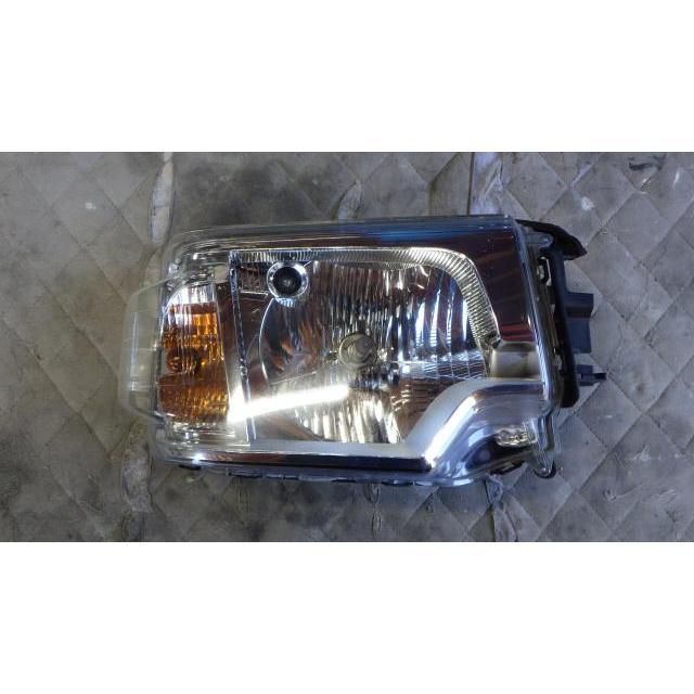 車 NV100クリッパー GBD-U71V U61 U62 右 ヘッドランプ ヘッドライト