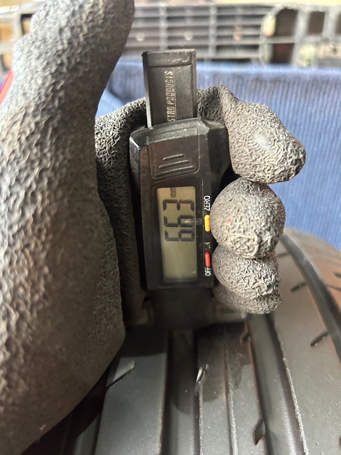 製造 溝8分山 TOYO PROXES R56 2本 215 55R18 ASP3157