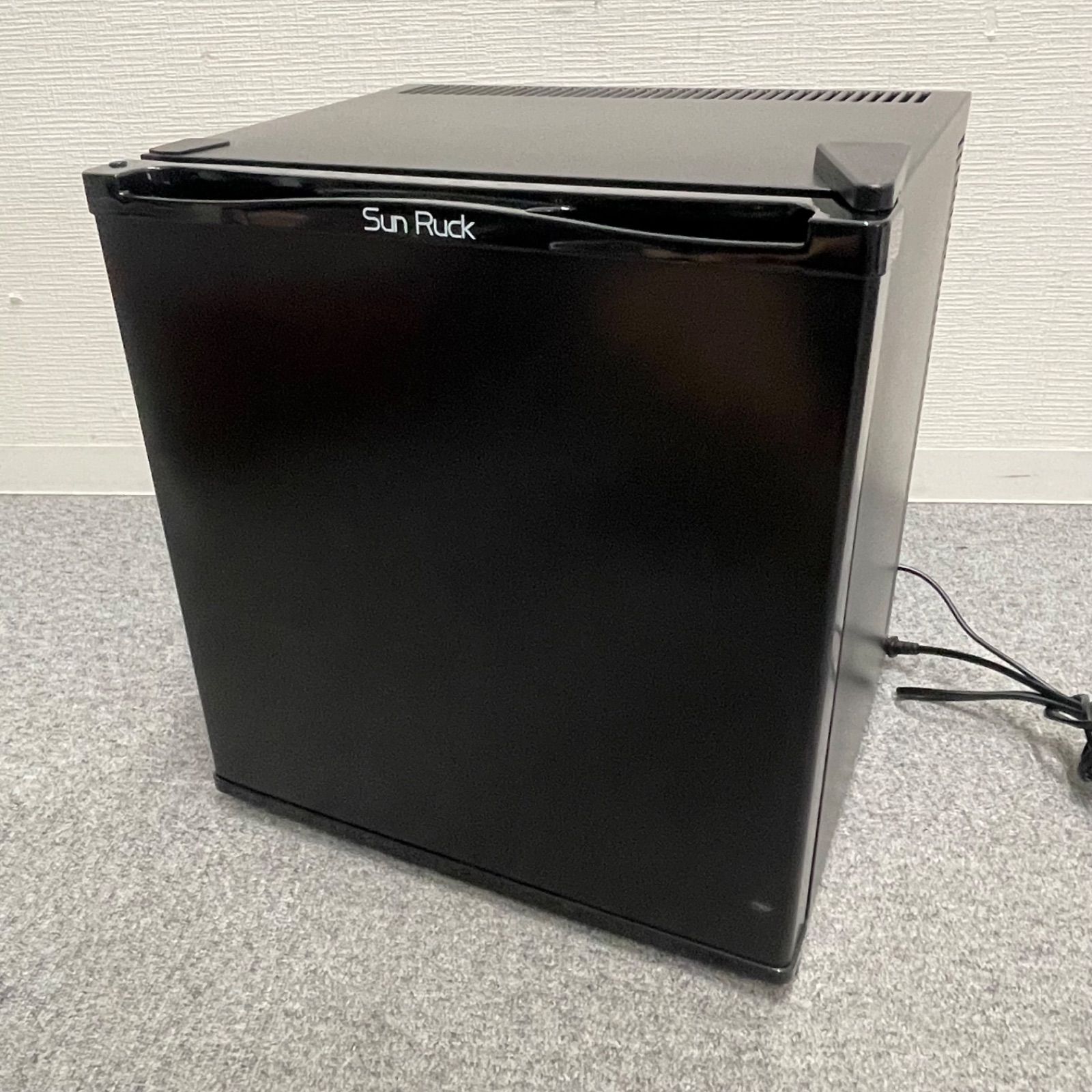 NPA 製 SunRuck サンルック ノンフロン電子冷蔵庫 SR-R2003