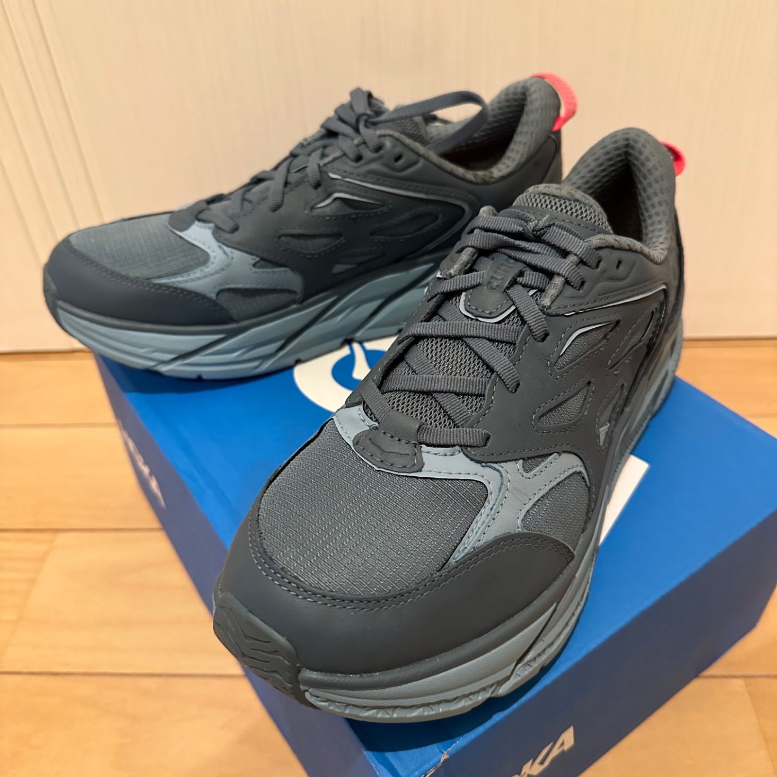 新品】ホカオネオネ U CLIFTON L GTX レザー 正規品 - メルカリ