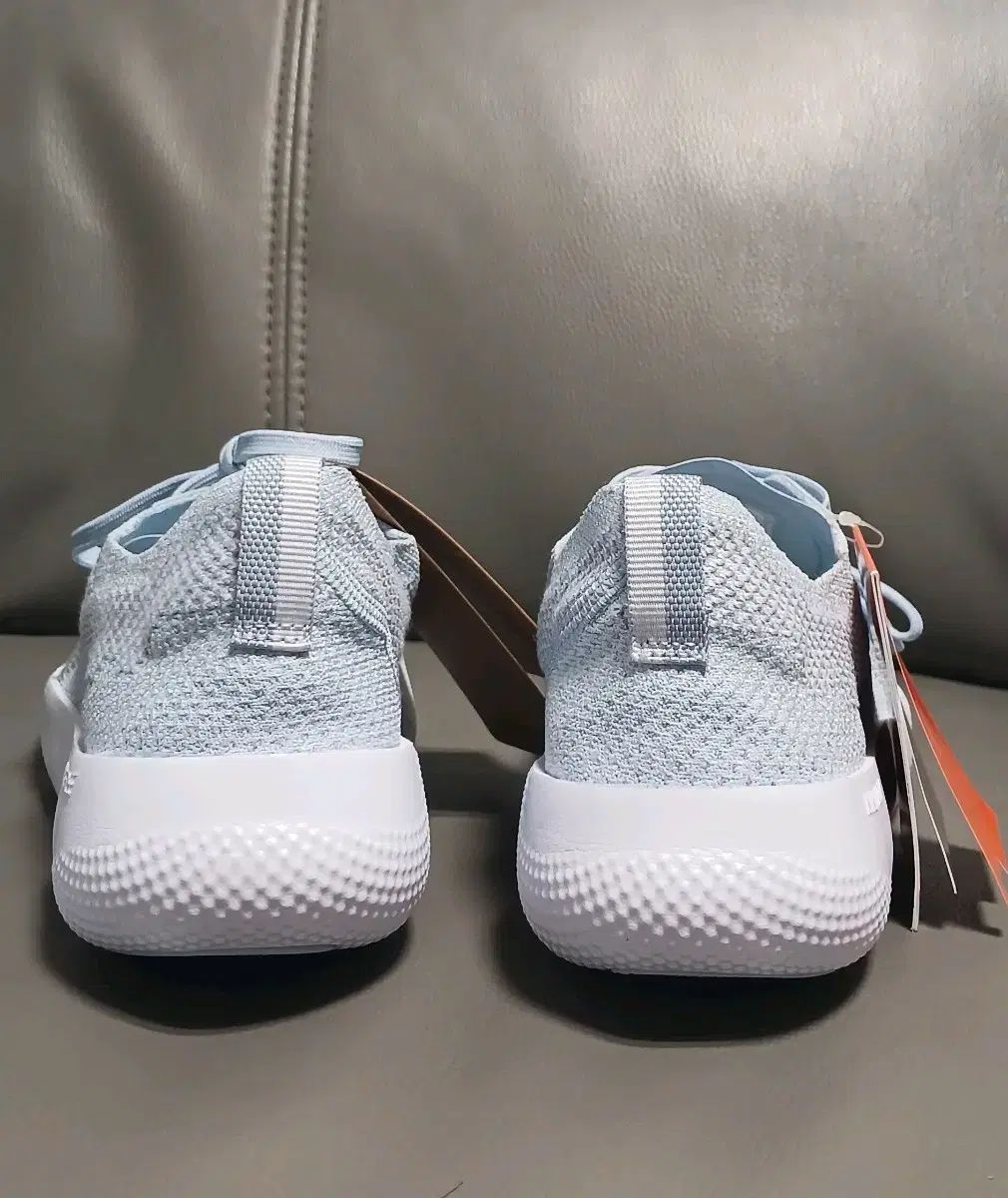 ウィメンズ フリー