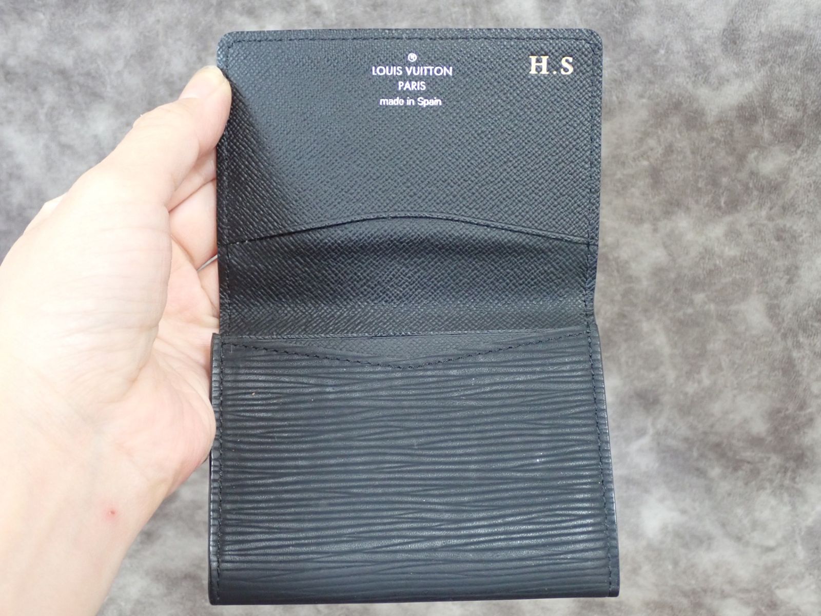 ルイヴィトン エピ 名刺入れ カードケースSPAIN ブラック ルイ・ヴィトン オンライン 名刺入れ エピ アンヴェロップ カルト ドゥ