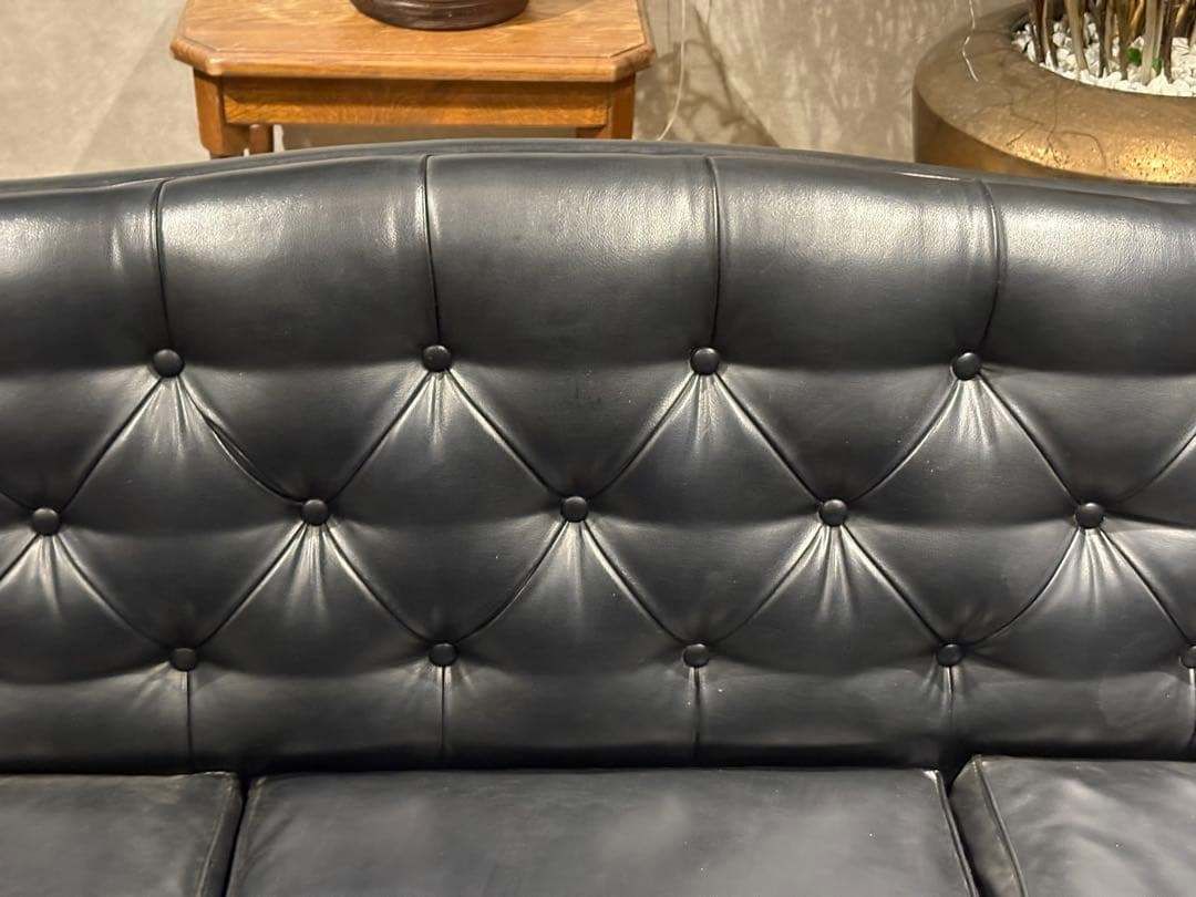 karimoku カリモク　3人掛けソファ　3Pソファ　ボタンダウン　本革　IZ karimoku カリモク 3人掛けソファ 3Pソファ ボタンダウン 本革 IZ