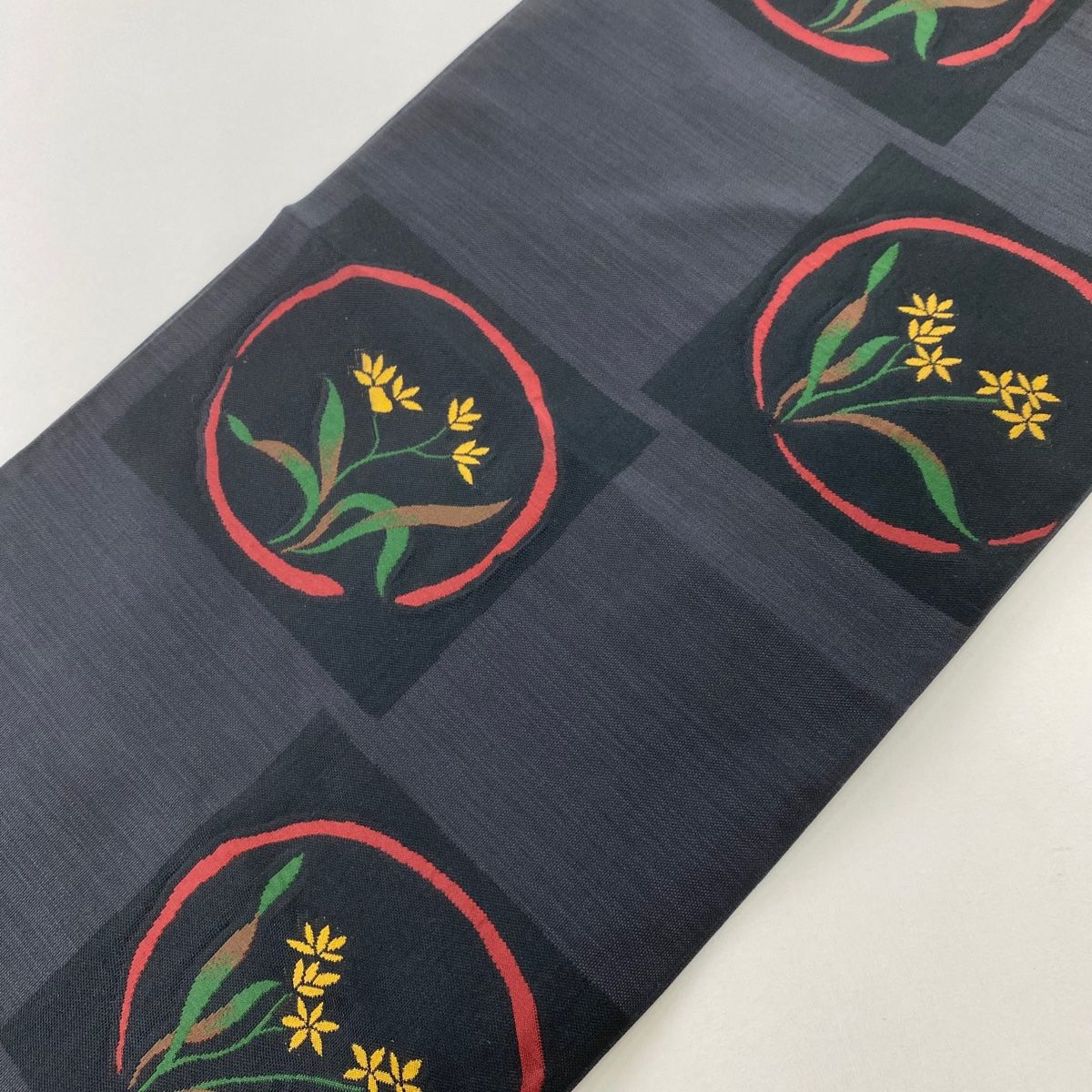 袋帯 美品 名品 木屋太 落款 草花 丸 墨色 六通 正絹 【中古】 - メルカリ
