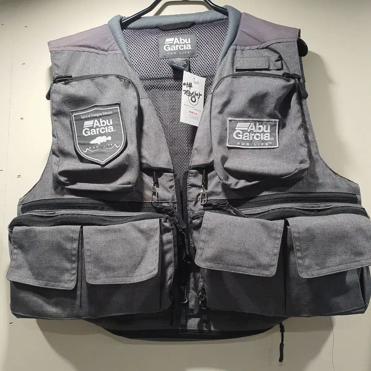 【値下げ】Abu Garcia フィッシングベスト ブラック Abu Garcia アブガルシア [90] 24 システムゲームベスト