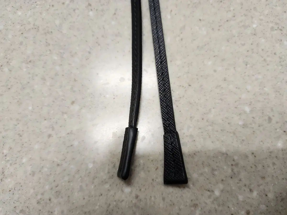  Prada プラダ サフィアーノ ボロタイ ブラック ネクタイ 小物