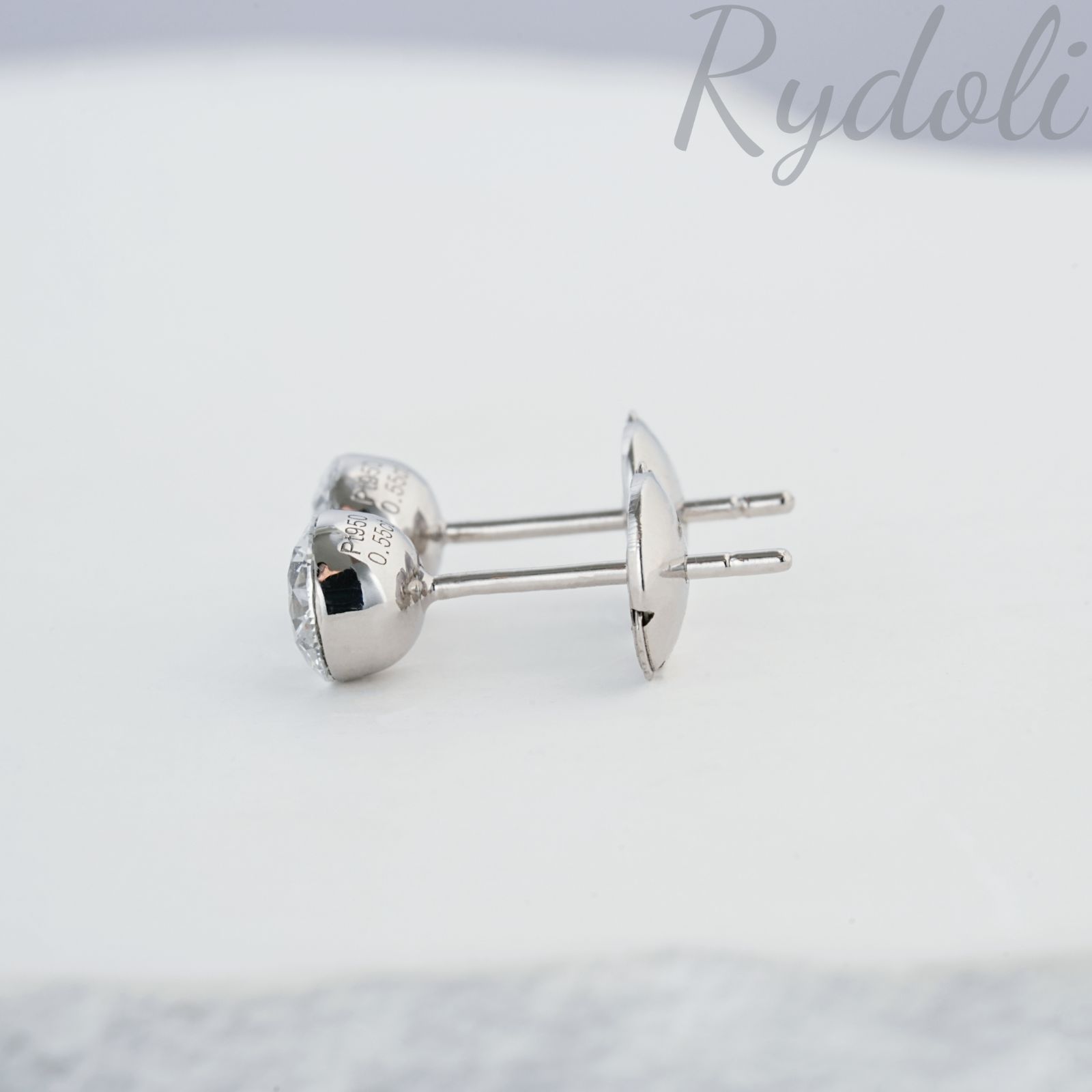 即納発送 PT950 1.10ct ラボグロウンダイヤモンドピアス IGI鑑定書付き  