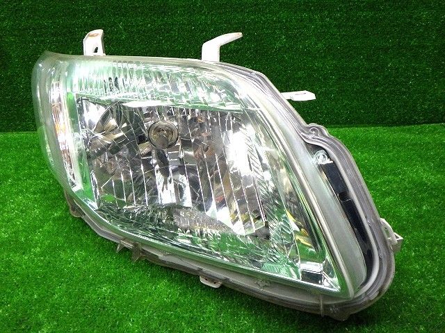 コーティング加工済 NZE141/144 カローラアクシオ 後期 右ヘッドライト ハロゲン 12-511 カ グリーン 241205002