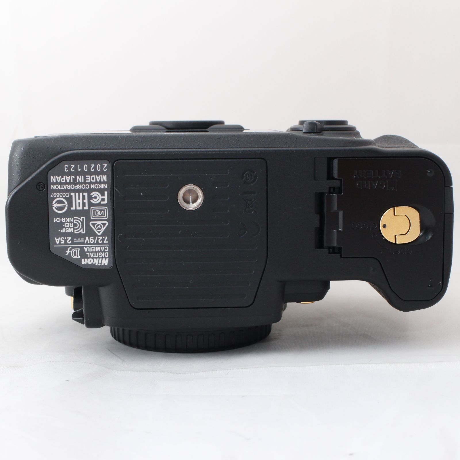 ☆美品・ショット数2201☆ Nikon デジタル一眼レフカメラ Df ☆美品・ショット数2201☆ Nikon デジタル一眼レフカメラ Df