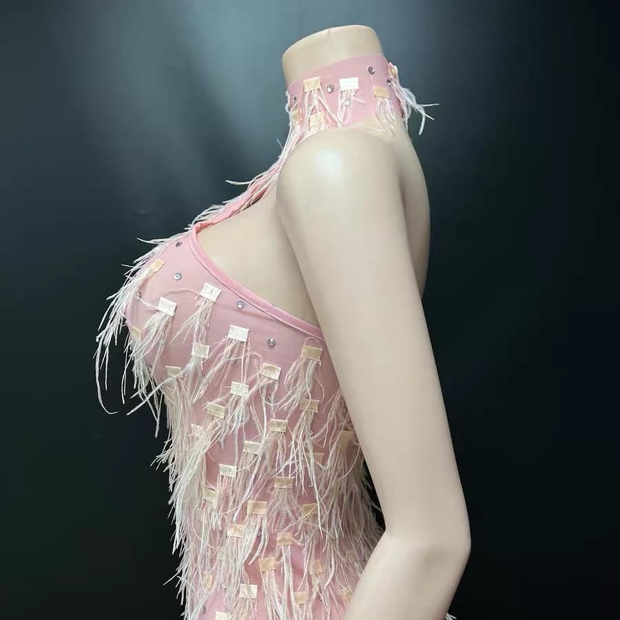 甘いフリル付きホルターネック オープンバック