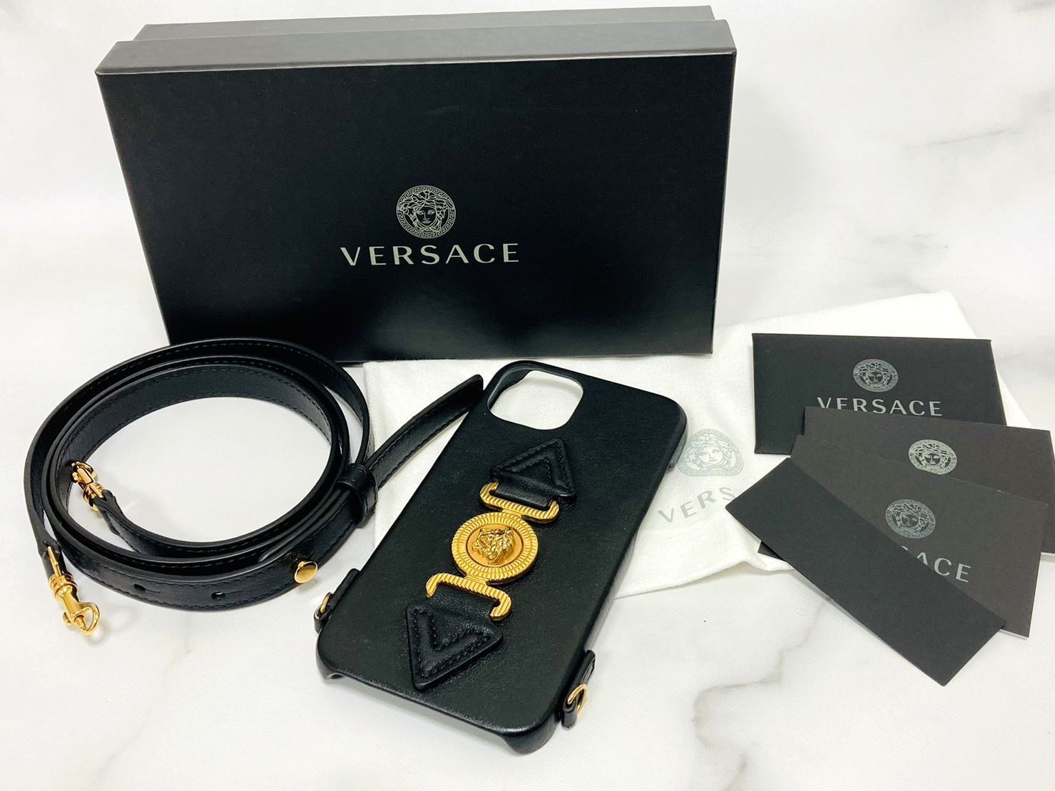☆VERSACE ヴェルサーチェ／ヴェルサーチ メドール iPhone13ケース