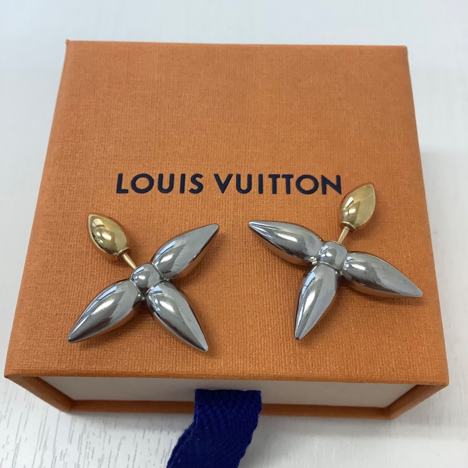 LOUIS VUITTON ルイヴィトン ピアス ルイゼット ルイヴィトン ピアス
