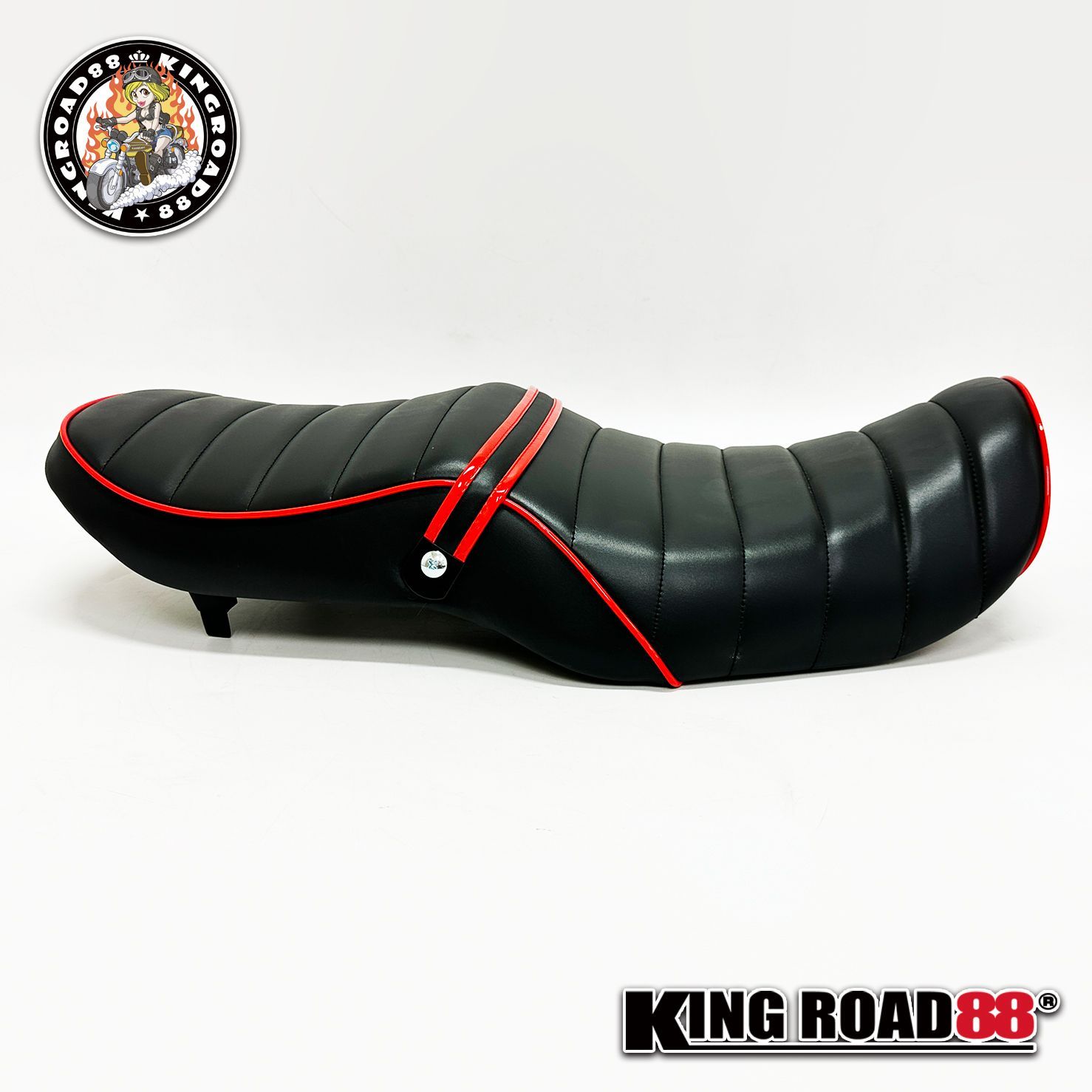 新品 バリオス 1型 タックロール　シート 鋲打ち あんこ抜き ZR250A 楽天市場】バリオス 1型 黒金エナメル タックロールシート