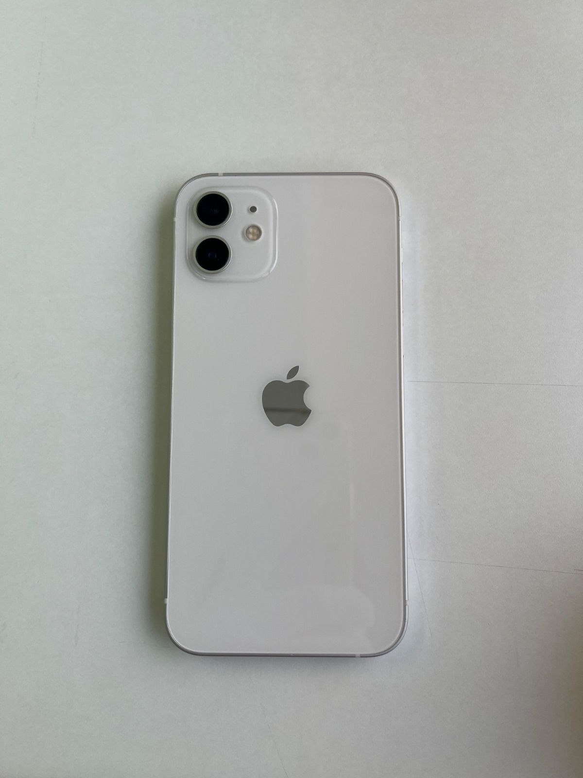 美品 iPhone 12 64GB ホワイト バッテリー100% MGHP3J/A - 43062