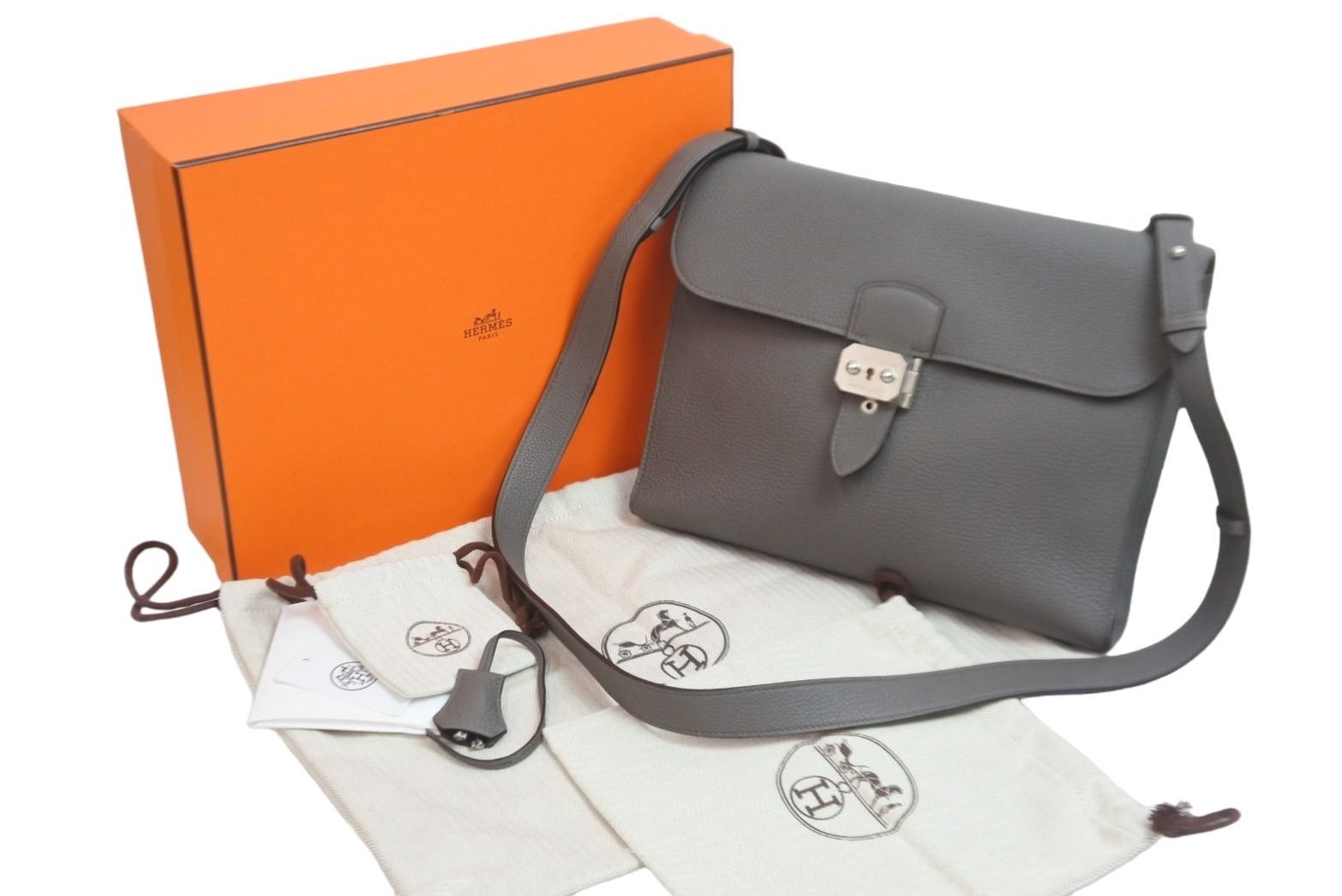 HERMES サックアデペッシュ　21 ダークグレー ショルダーバッグ　極美品 HERMES 【広尾店】美品 エルメス サックアデペッシュ21