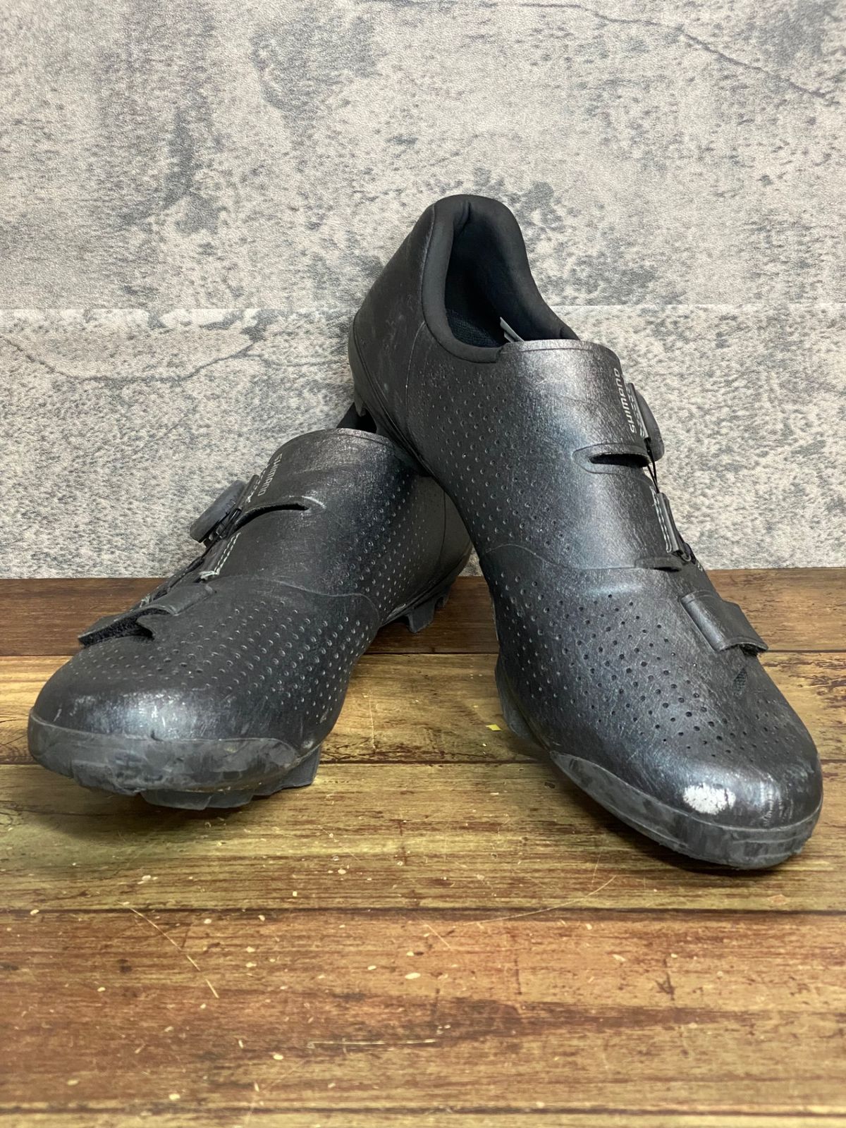 JK234 シマノ SHIMANO RX8 SH-RX801 ビンディングシューズ 黒 EU42 2穴