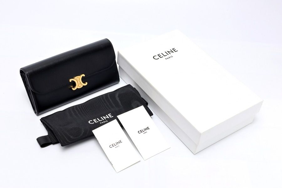 セリーヌ / CELINE ラージ フラップ ウォレット トリオンフ 10E313DPV  